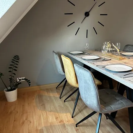 Modernes In Stadionnaehe