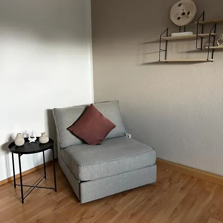 Modernes In Stadionnaehe *